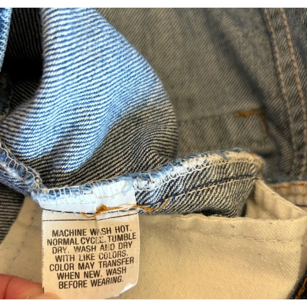Levis 505 Relaxed Fit Made in USA Blue Denim Jeans Mens 38 (37 )x30 Vintage 90s